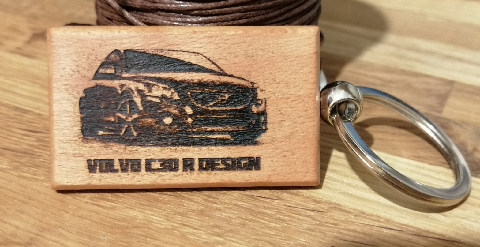 Volvo C30 R Design Car Keyring Natural Engraved Gift #VolvoC30 #Volvo #RDesign